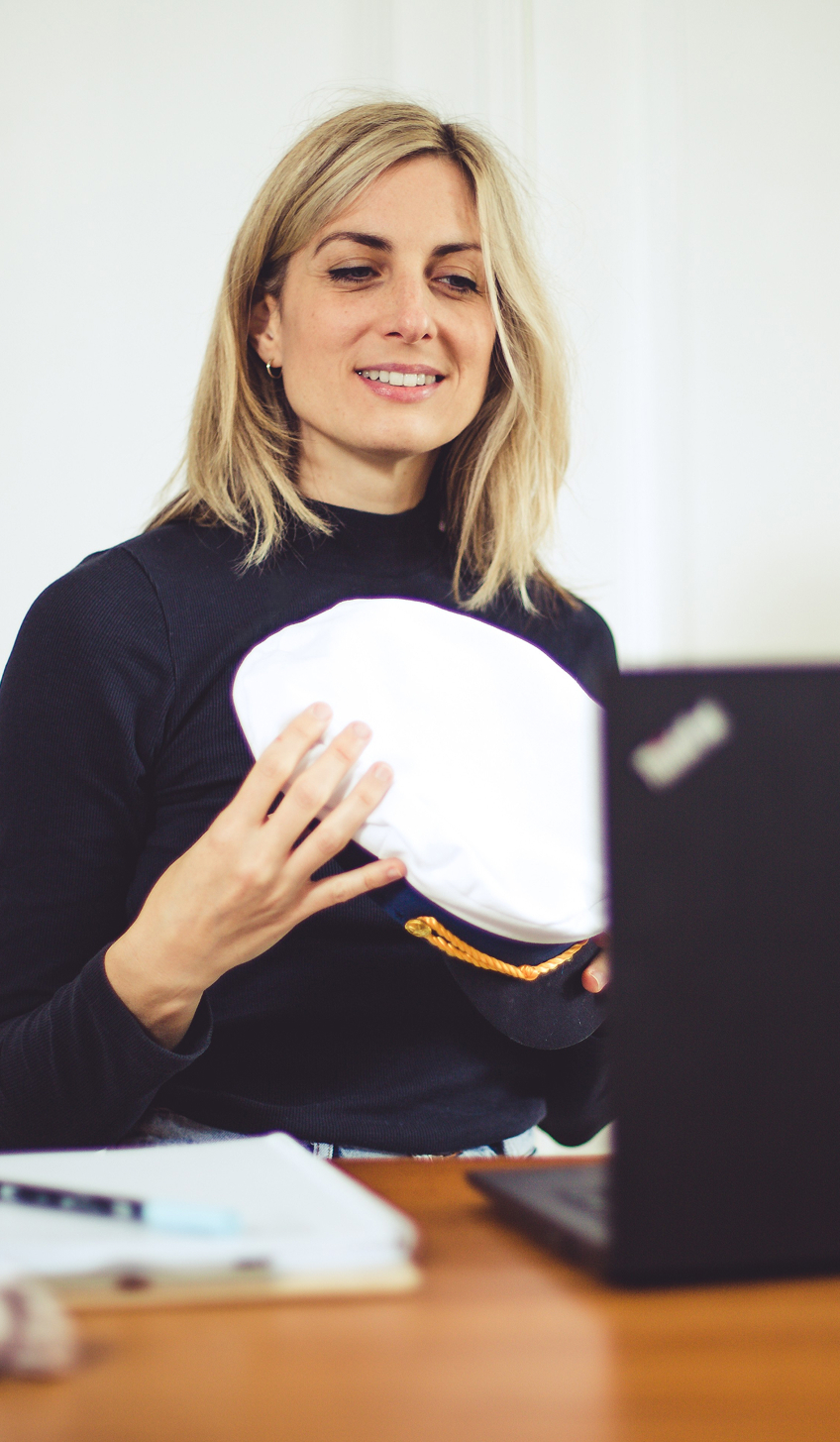 Paartherapeutin Julia Schneider in Therapiegespräch